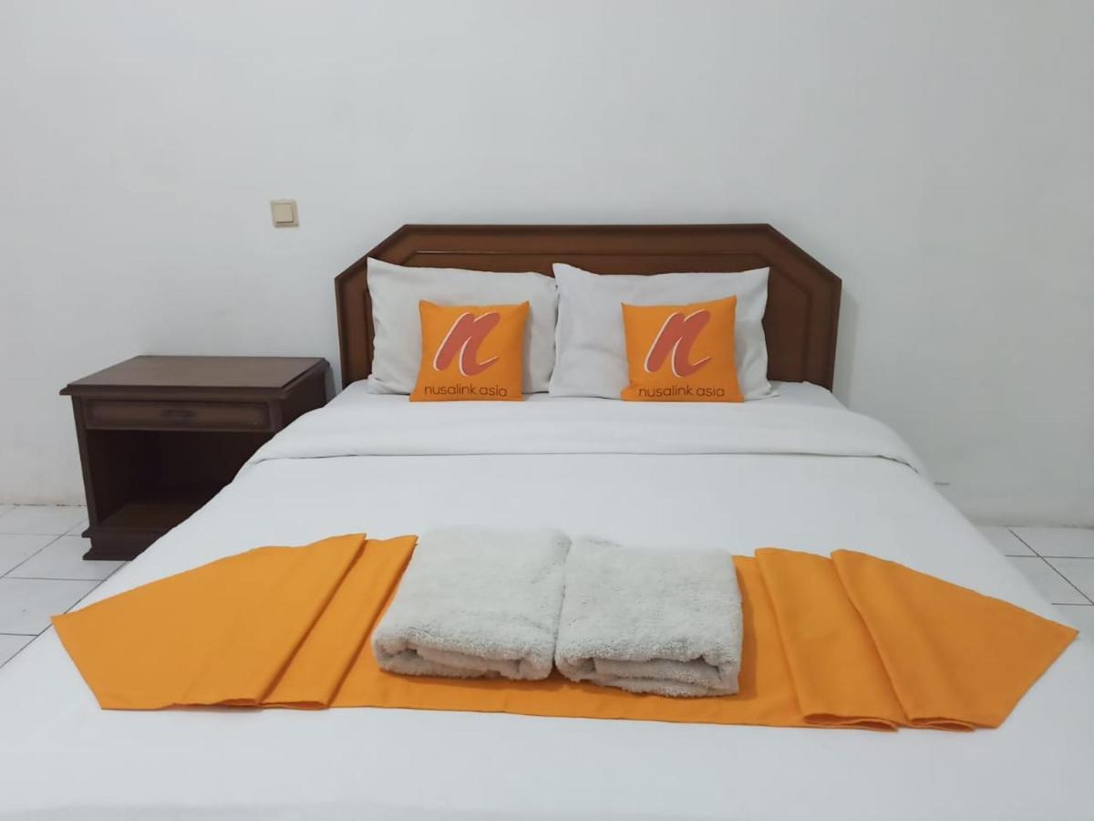 Hotel Sanashtri By Shm Bonorejo Kültér fotó